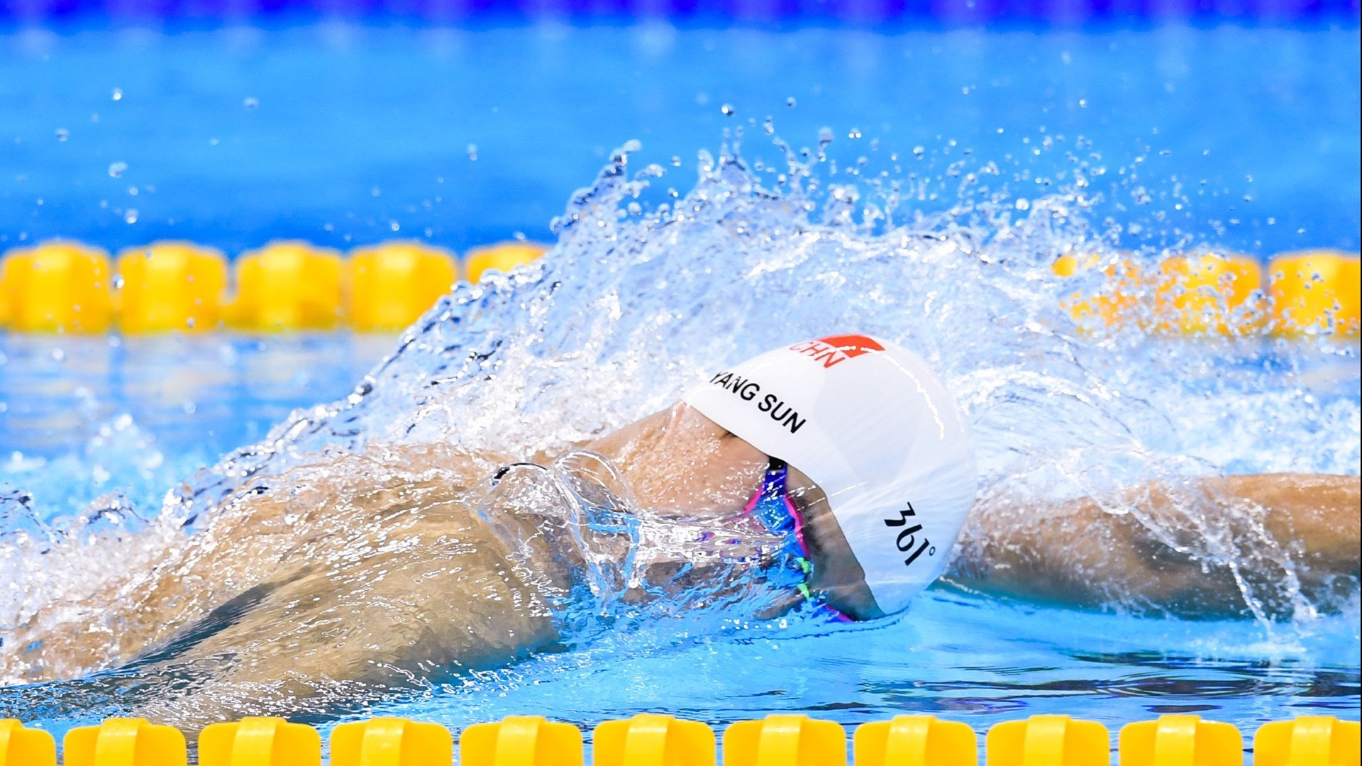 最美弯道：最佳视觉体验的极致赛段，最美的弯腰