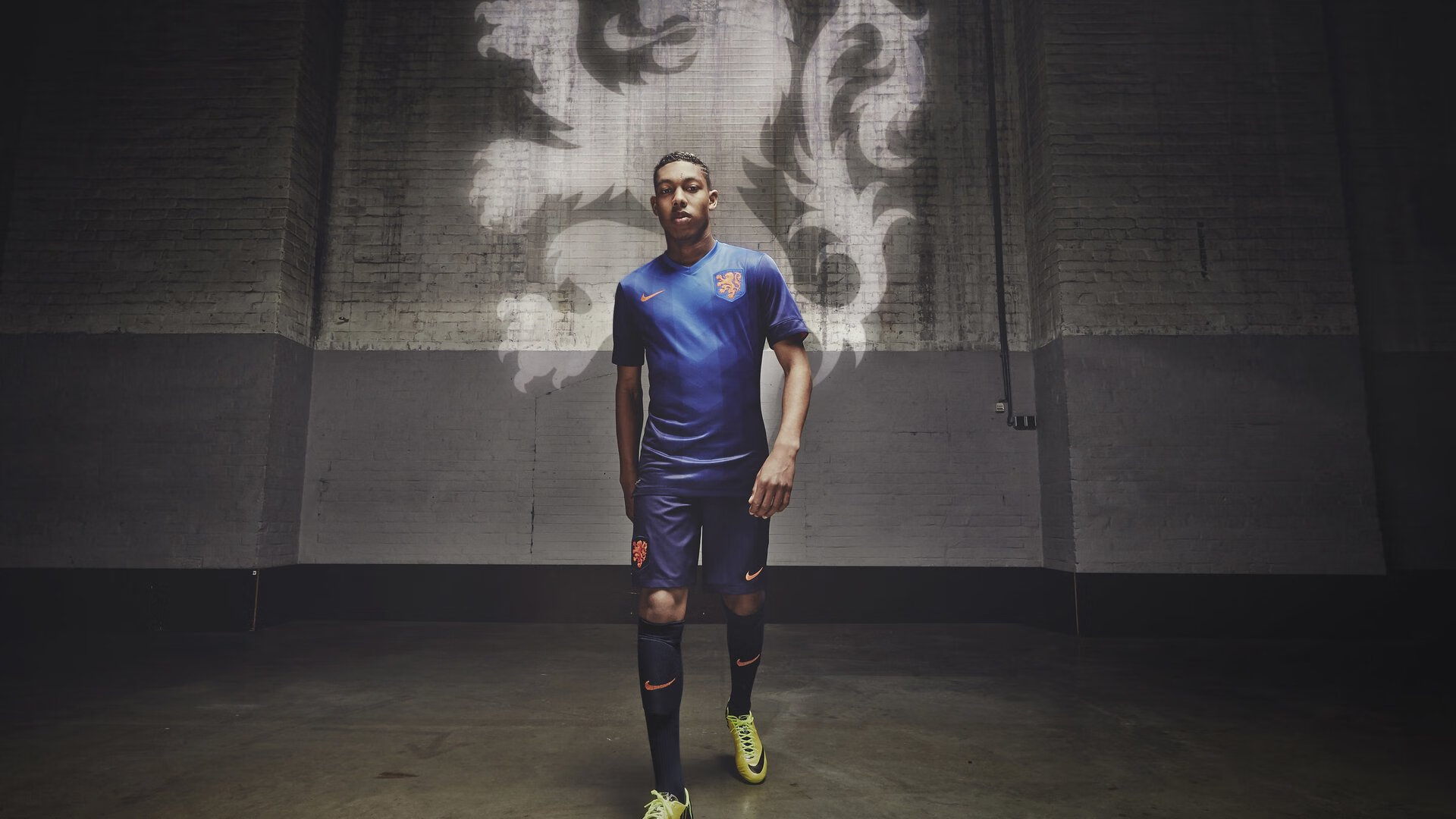 芬兰运动员被提名加入西班牙篮球队，芬兰国家队球员